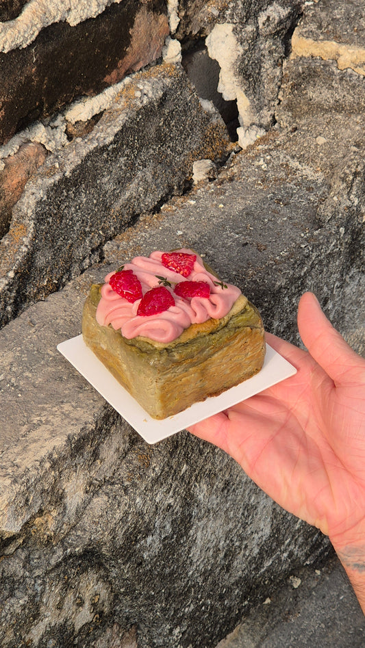 Raspberry Tie Guan Yin Basque Cheesecake